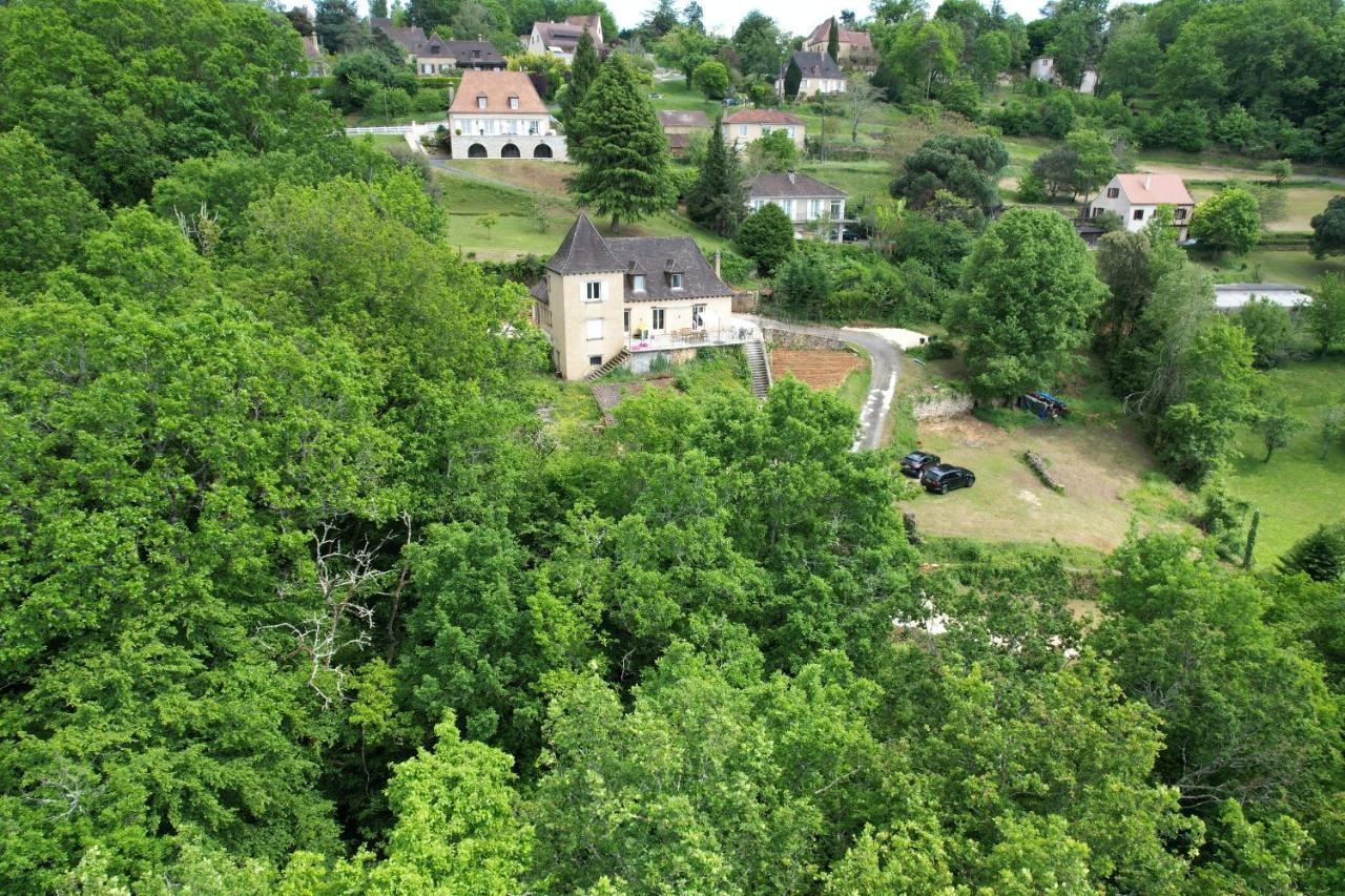 Gite Le Velo Rouge - Airco & Parking Apartment Sarlat-la-Caneda Exterior photo